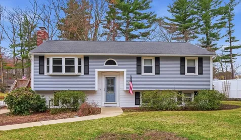 7 Nevens Street Hudson NH 03051
