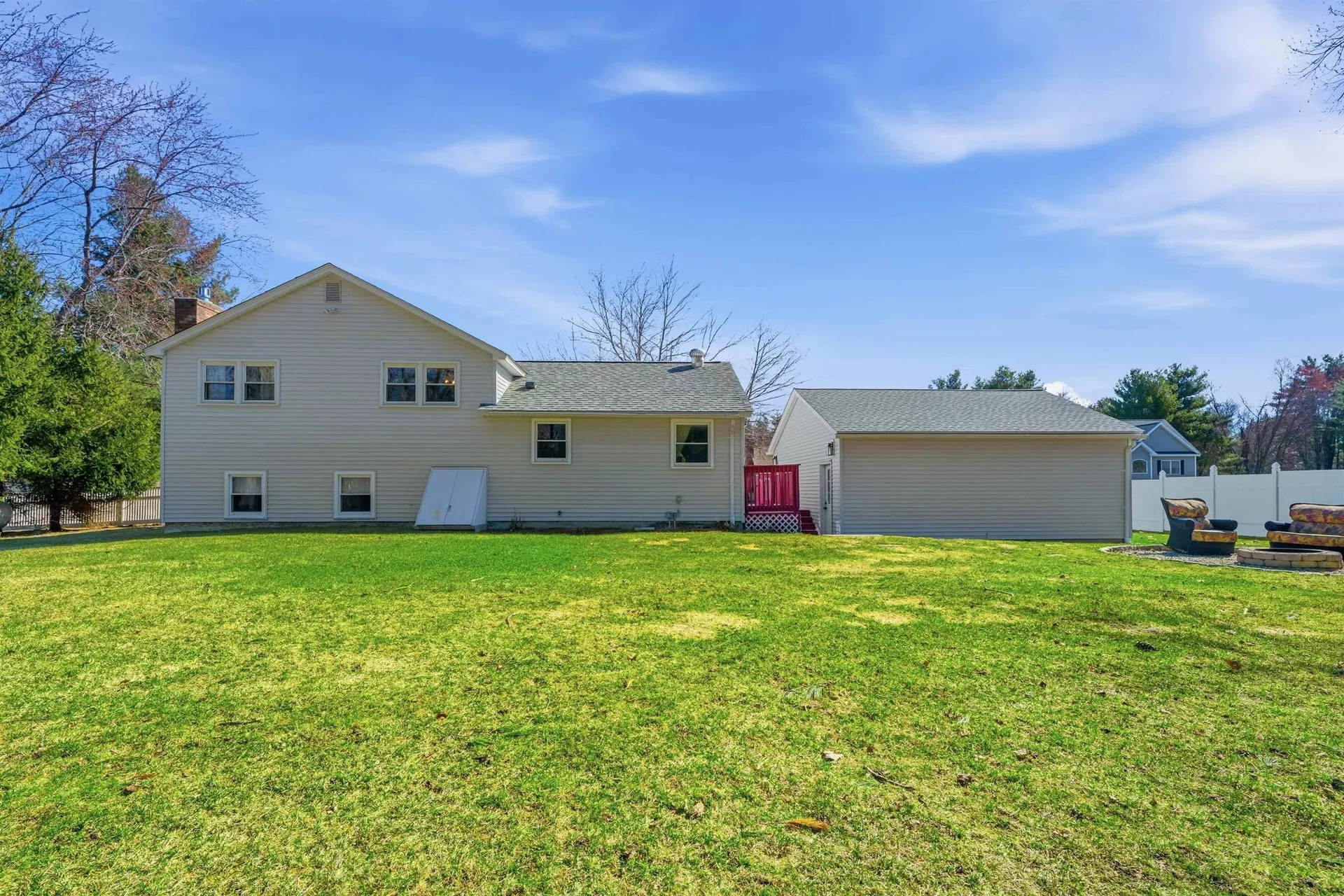 15 Clay Street Merrimack NH 03054