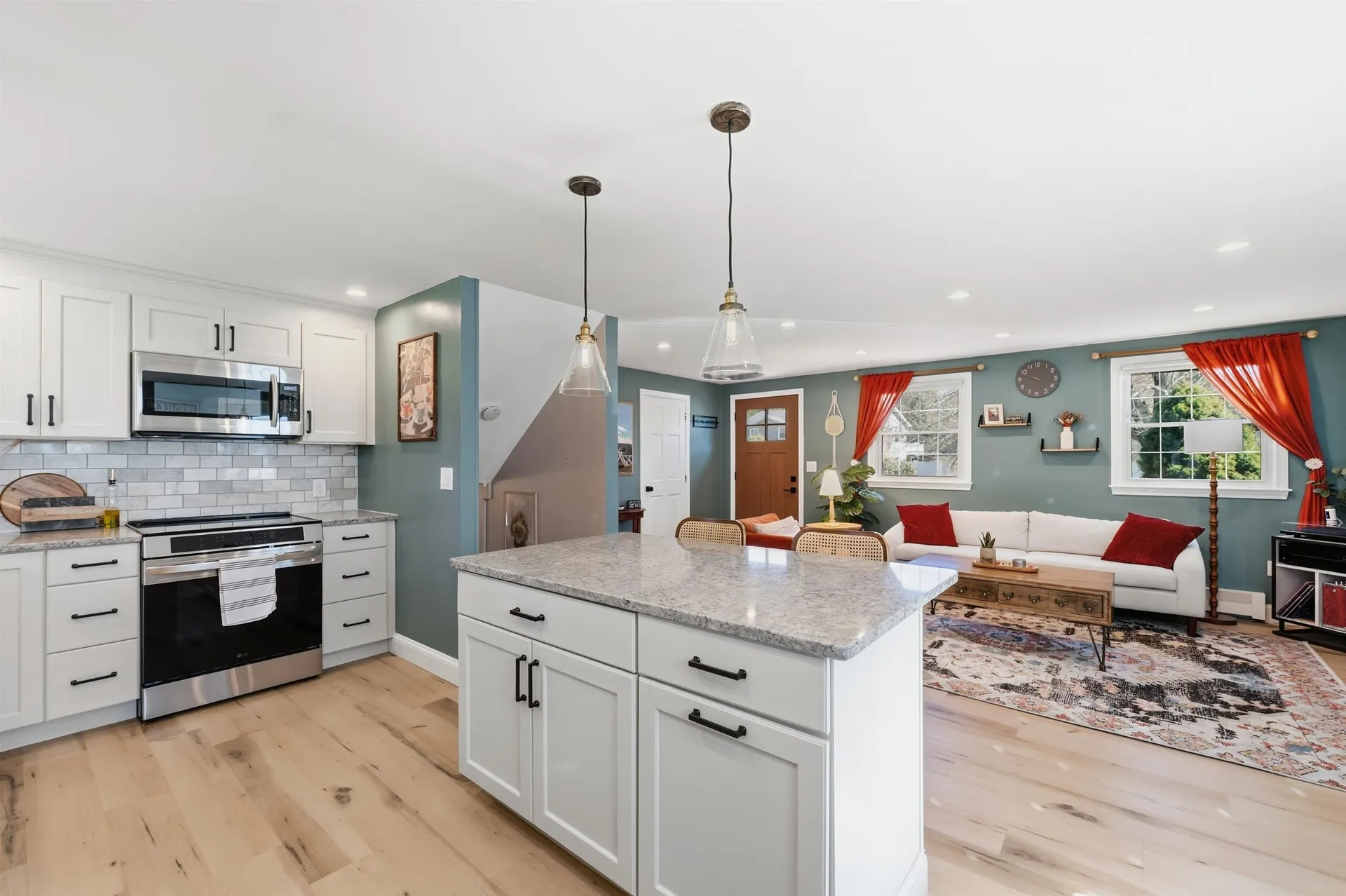 15 Clay Street Merrimack NH 03054