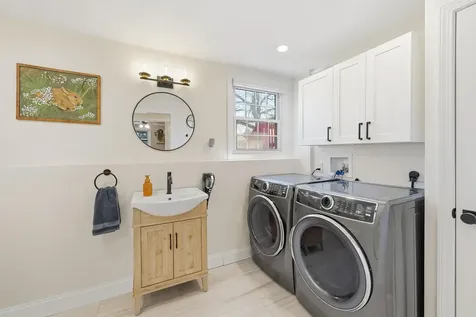 15 Clay Street Merrimack NH 03054