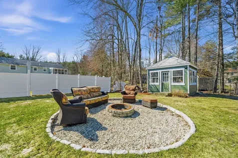 15 Clay Street Merrimack NH 03054