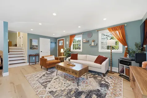 15 Clay Street Merrimack NH 03054