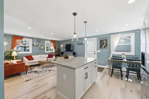 15 Clay Street Merrimack NH 03054