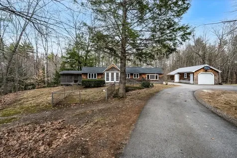 341 Flanders Road Henniker NH 03242-6384