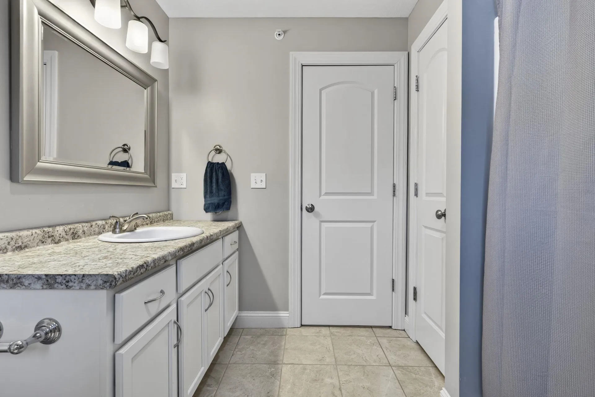 596 Haverhill Road Chester NH 03036