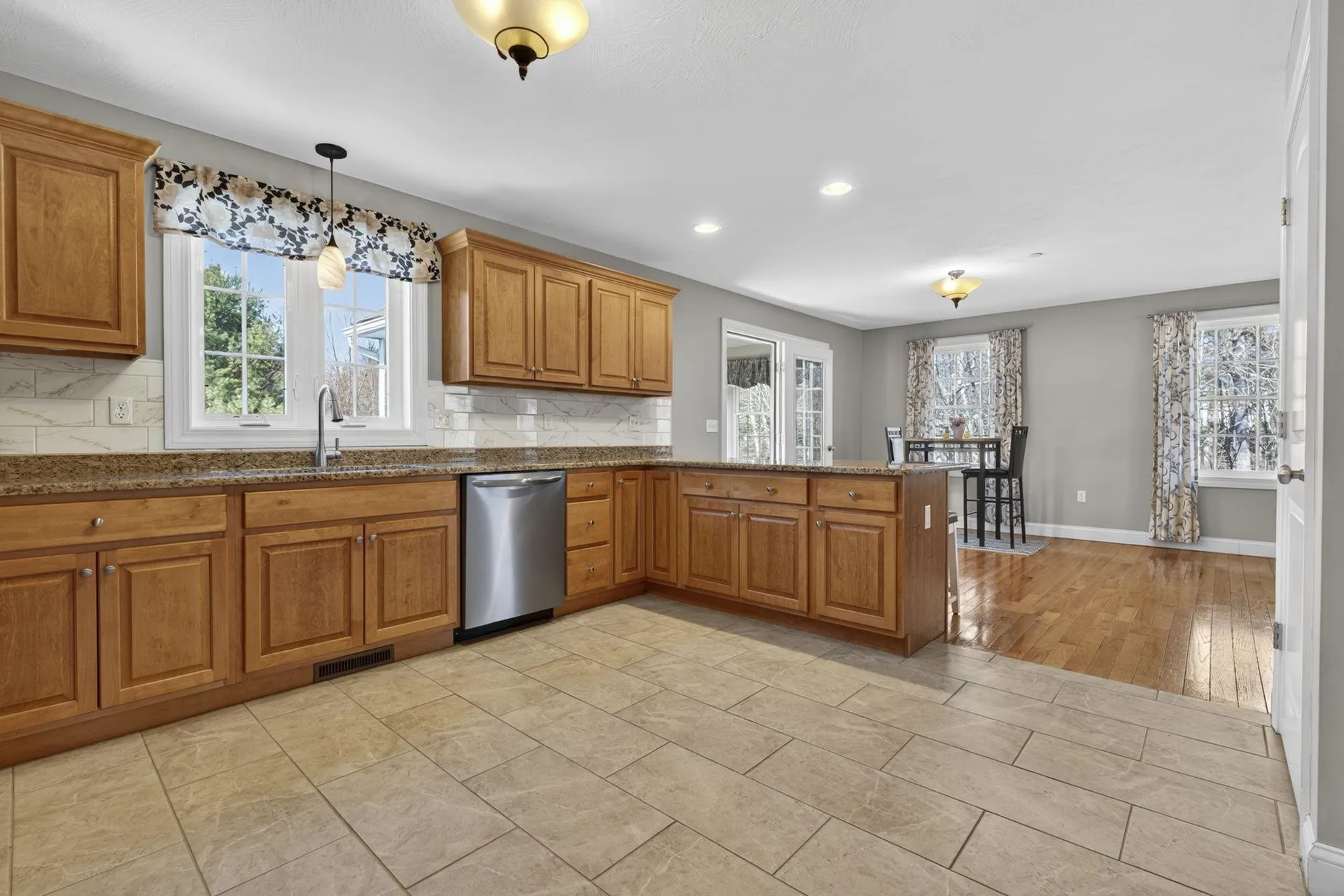 596 Haverhill Road Chester NH 03036