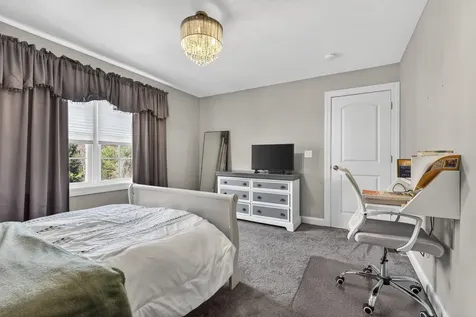 596 Haverhill Road Chester NH 03036