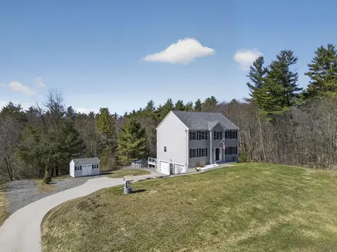 596 Haverhill Road Chester NH 03036