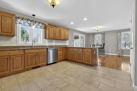 596 Haverhill Road Chester NH 03036