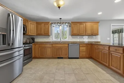 596 Haverhill Road Chester NH 03036
