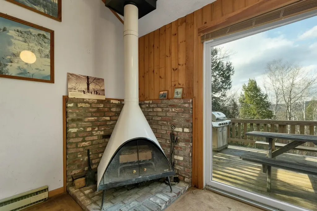 30 Chapman Circle Campton NH 03223