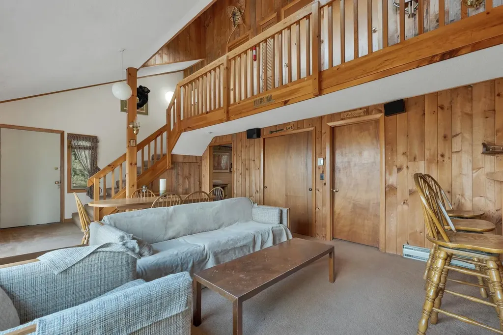 30 Chapman Circle Campton NH 03223