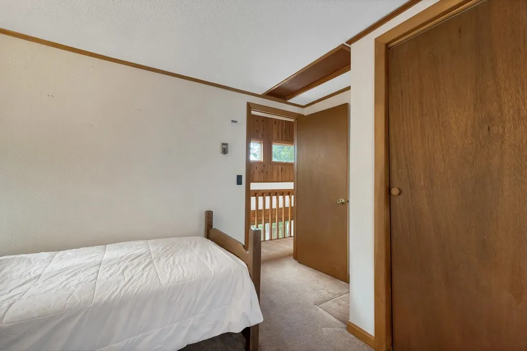 30 Chapman Circle Campton NH 03223