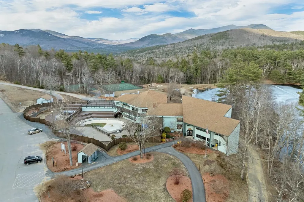 30 Chapman Circle Campton NH 03223