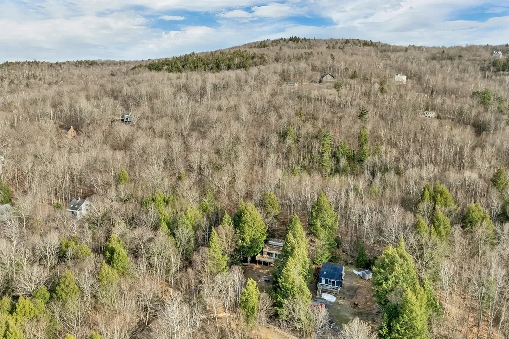 30 Chapman Circle Campton NH 03223