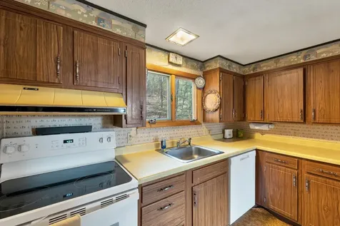 30 Chapman Circle Campton NH 03223