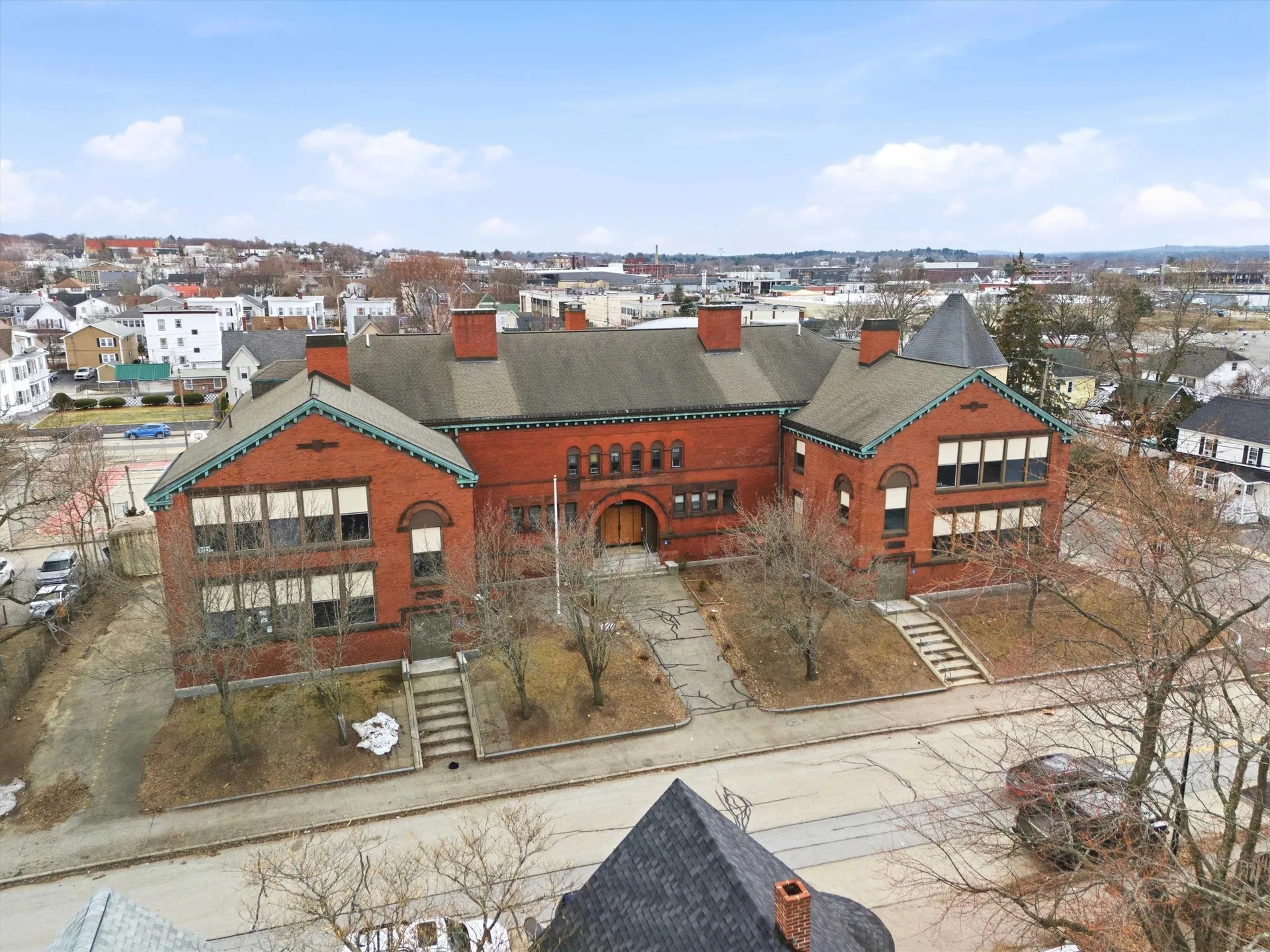 555 Cedar Street Manchester NH 03103