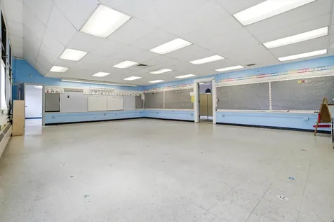 555 Cedar Street Manchester NH 03103
