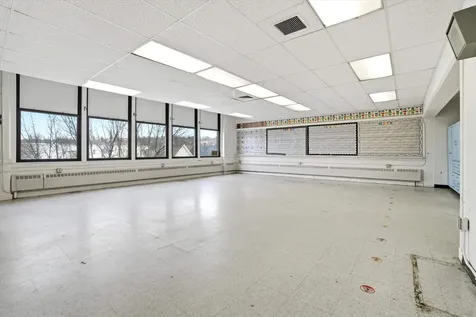 555 Cedar Street Manchester NH 03103