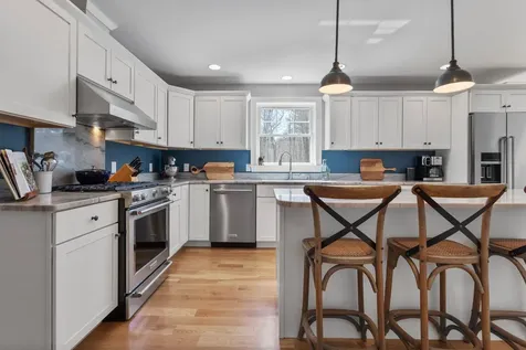55 Mill Road North Hampton NH 03862