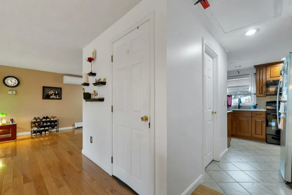 14 N Salem Road Hampstead NH 03841