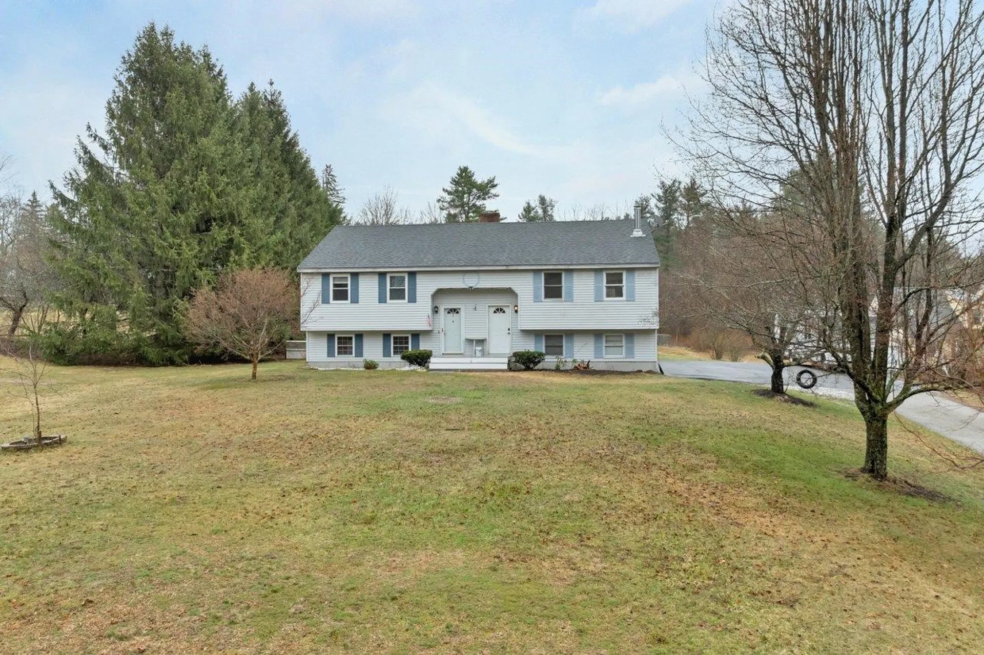 14 N Salem Road Hampstead NH 03841