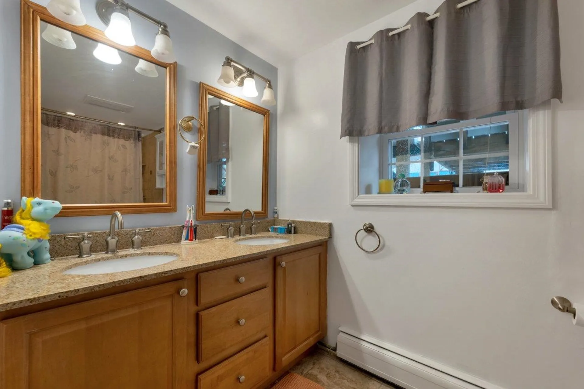 14 N Salem Road Hampstead NH 03841
