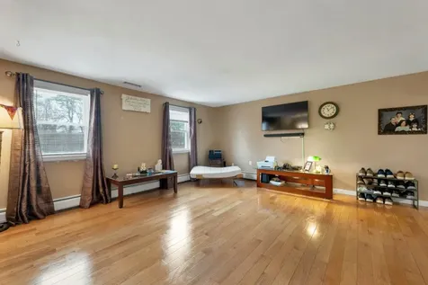 14 N Salem Road Hampstead NH 03841