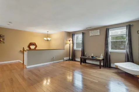 14 N Salem Road Hampstead NH 03841