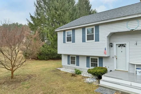 14 N Salem Road Hampstead NH 03841