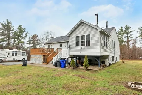 14 N Salem Road Hampstead NH 03841