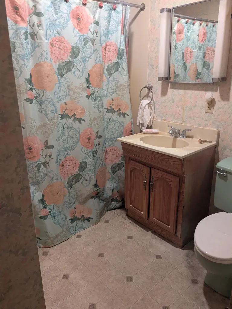197 Mill Road North Hampton NH 03862