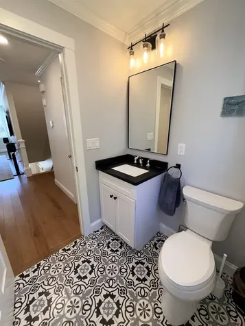293 Peverly Hill Road Portsmouth NH 03801