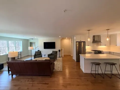 293 Peverly Hill Road Portsmouth NH 03801