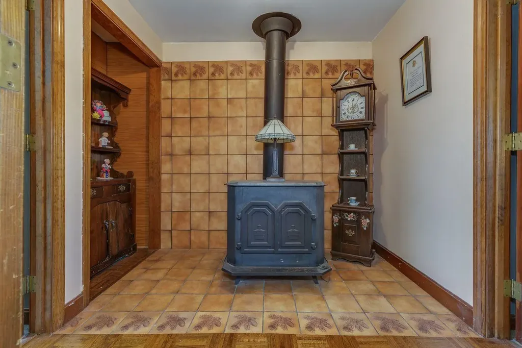 27 Bedard Avenue Derry NH 03038