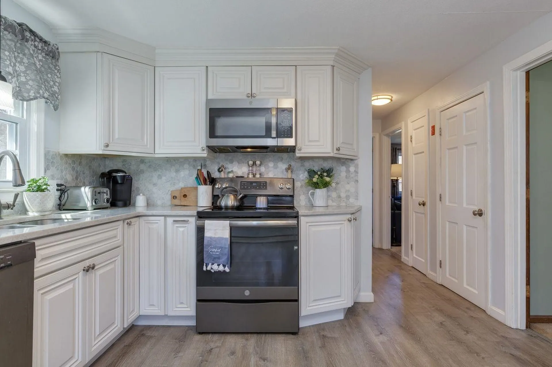 27 Bedard Avenue Derry NH 03038