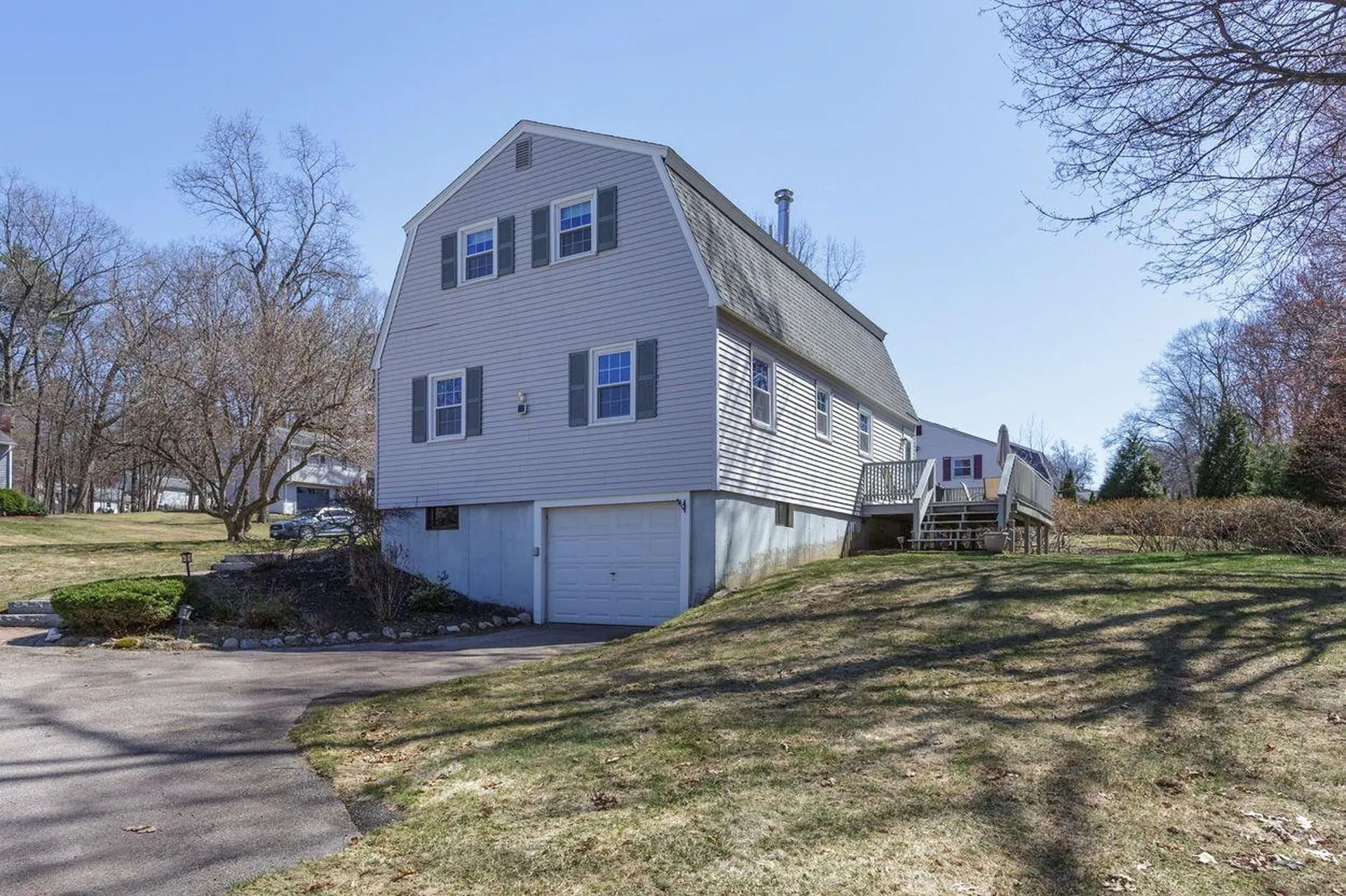 27 Bedard Avenue Derry NH 03038