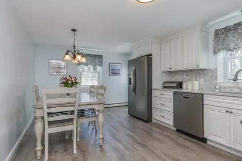 27 Bedard Avenue Derry NH 03038