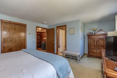 27 Bedard Avenue Derry NH 03038