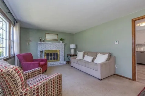 27 Bedard Avenue Derry NH 03038