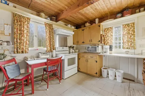 2936 Hapgood Pond Road Peru VT 05152