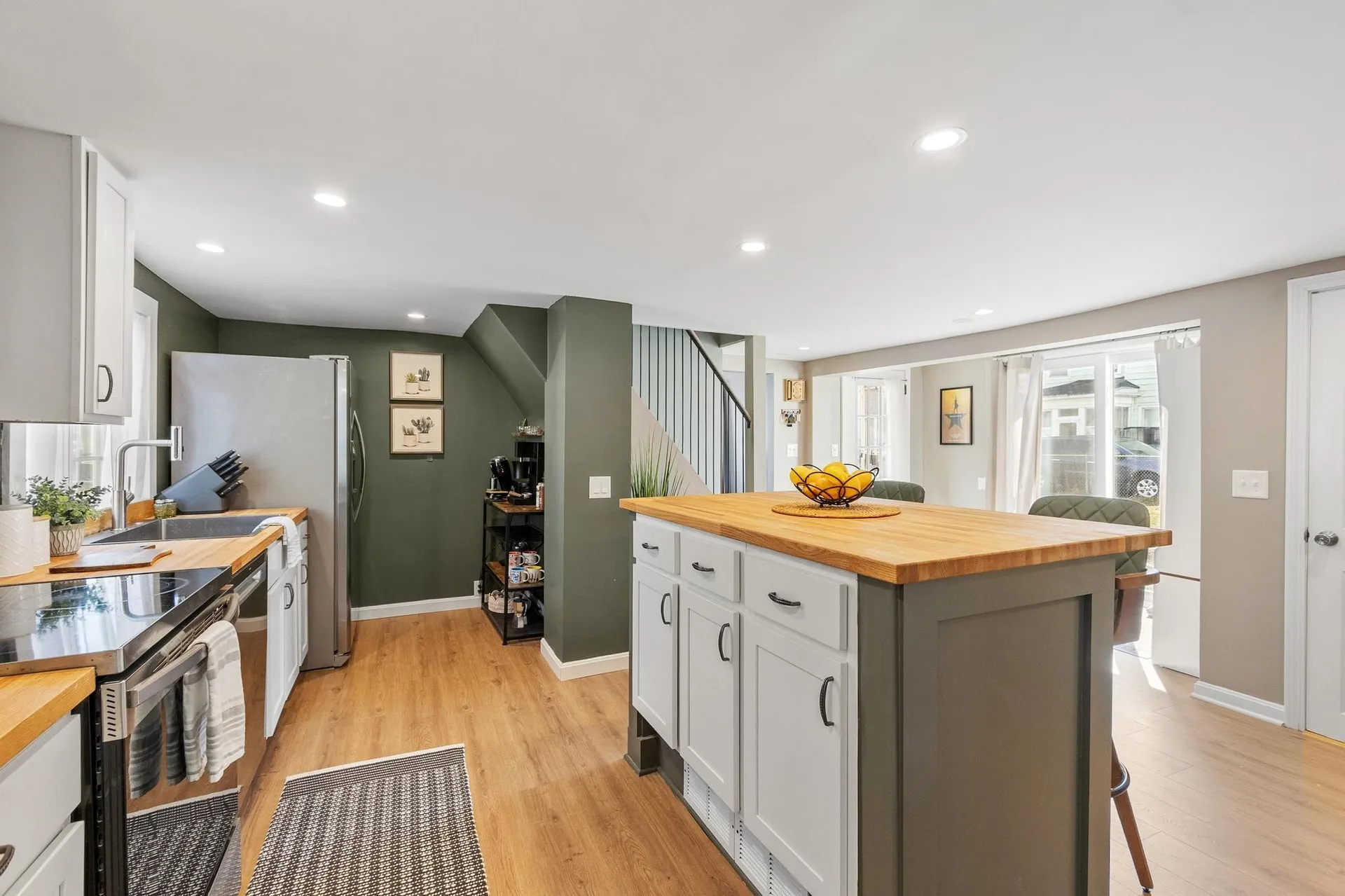 5 Middle Street Nashua NH 03060-9998