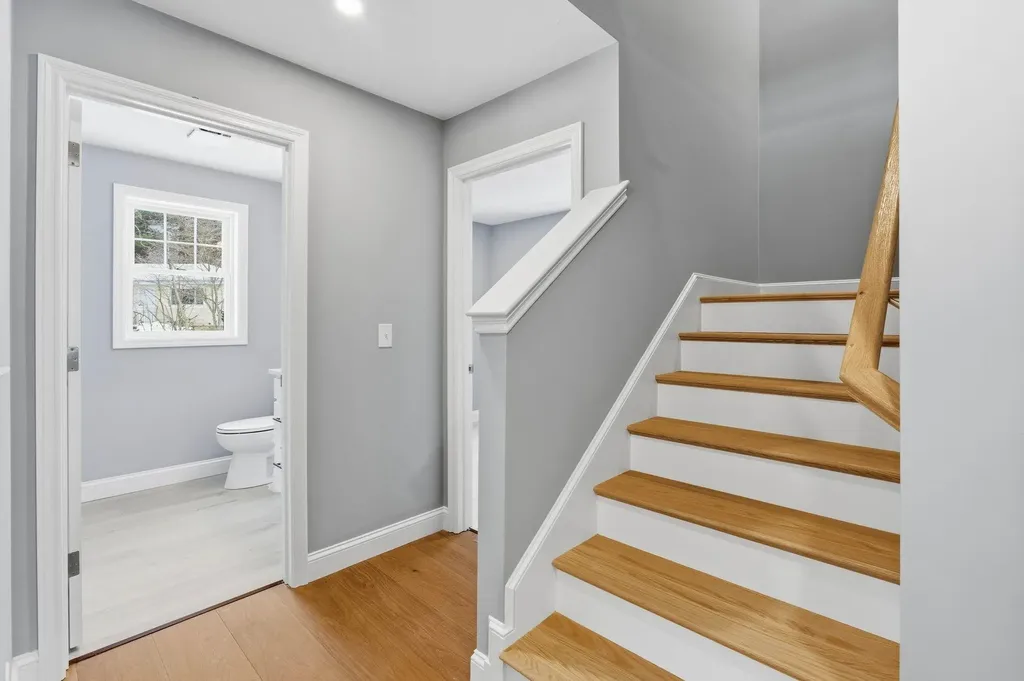 9 Michelle Drive Nashua NH 03062