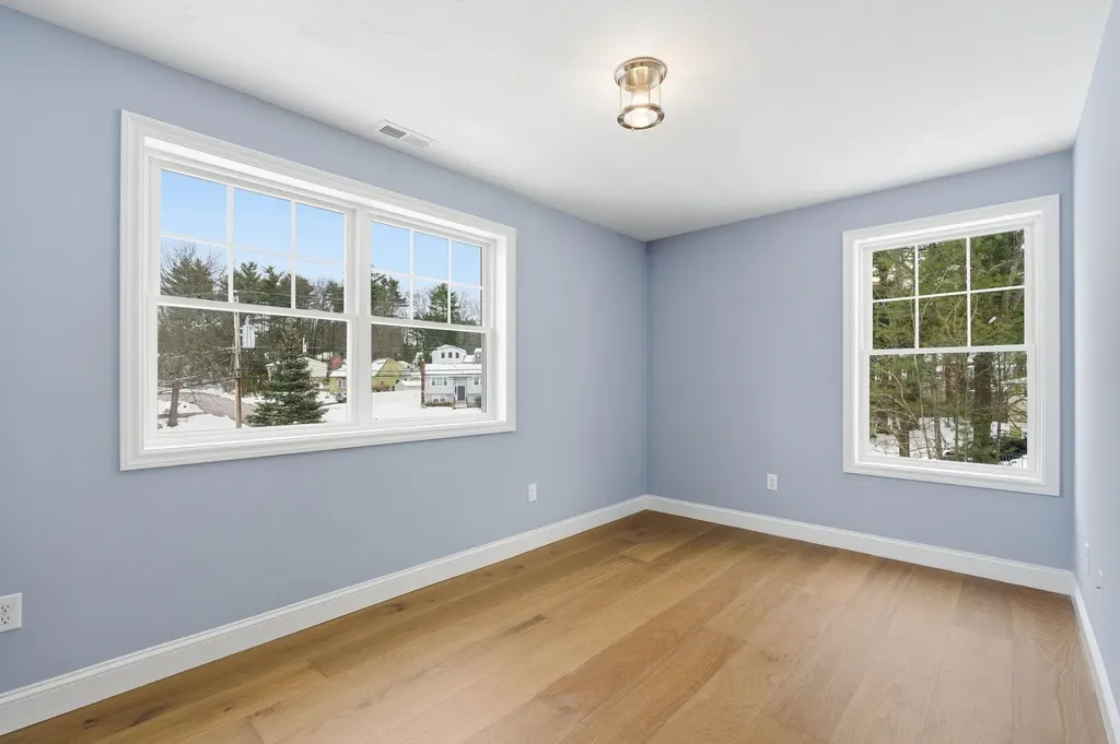 9 Michelle Drive Nashua NH 03062