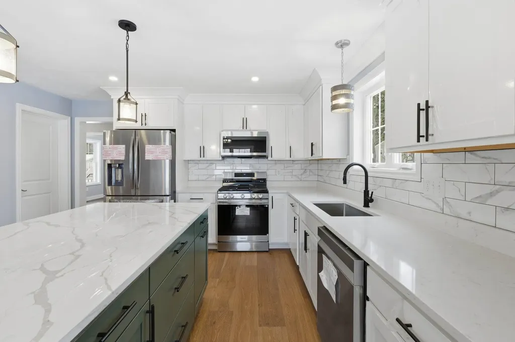 9 Michelle Drive Nashua NH 03062