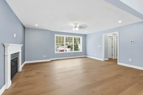 9 Michelle Drive Nashua NH 03062