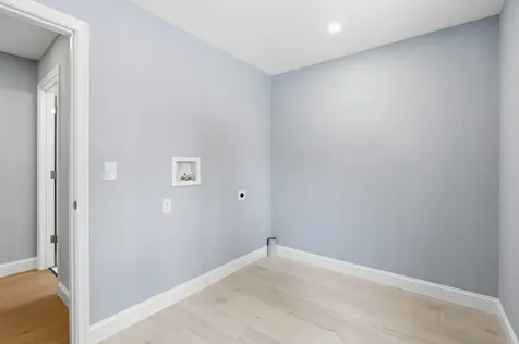 9 Michelle Drive Nashua NH 03062