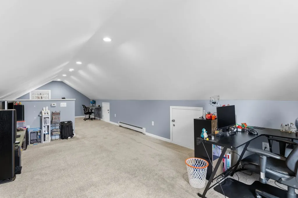 41 Windsor Boulevard Londonderry NH 03053