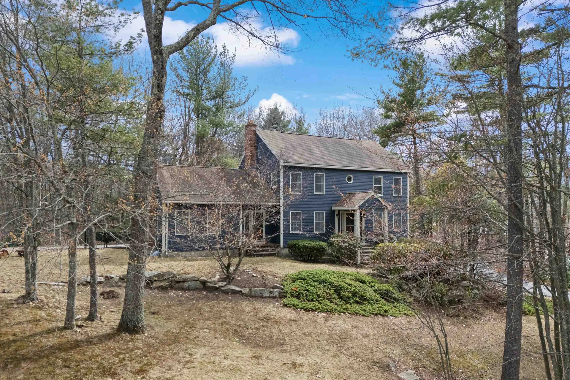 41 Windsor Boulevard Londonderry NH 03053