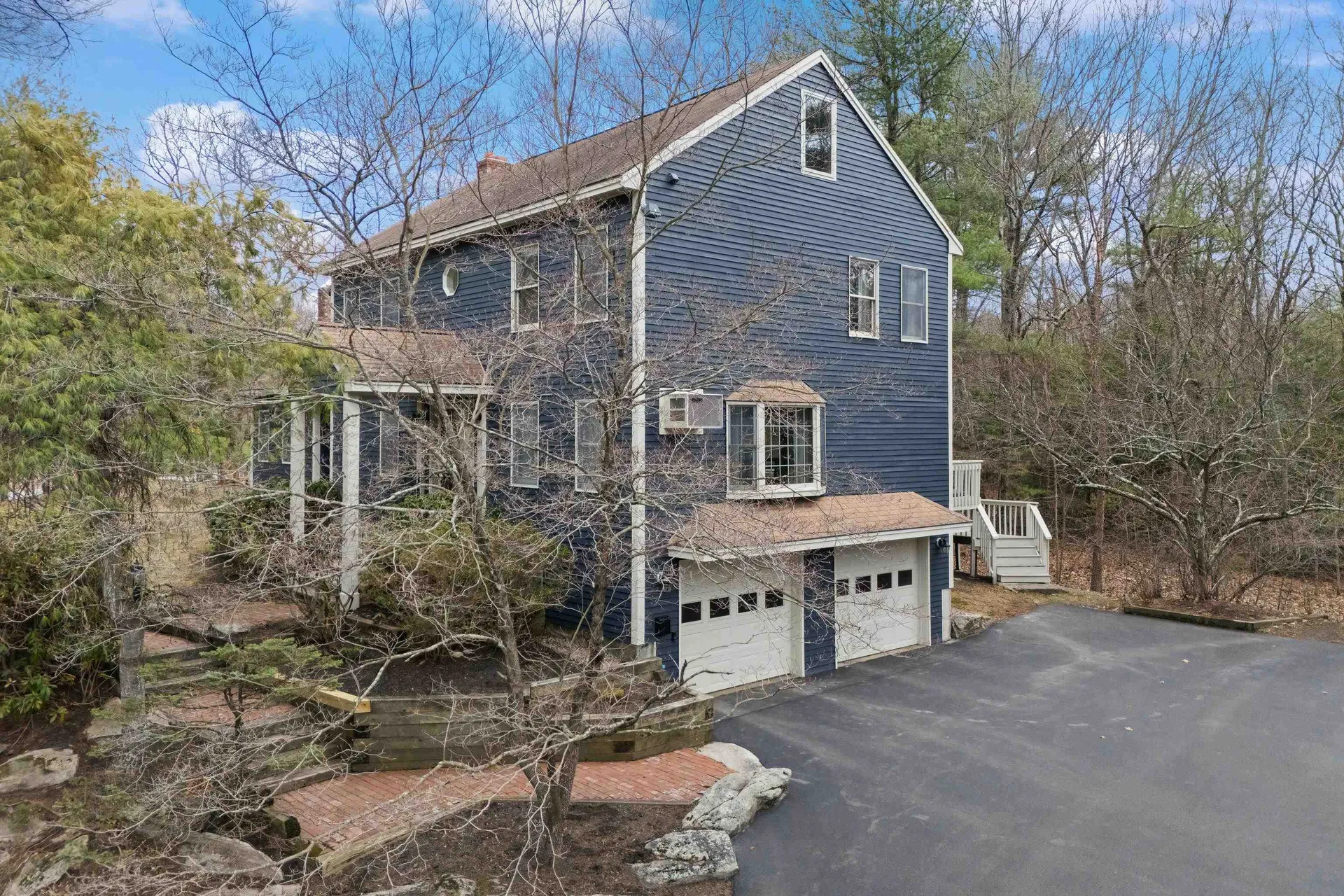 41 Windsor Boulevard Londonderry NH 03053